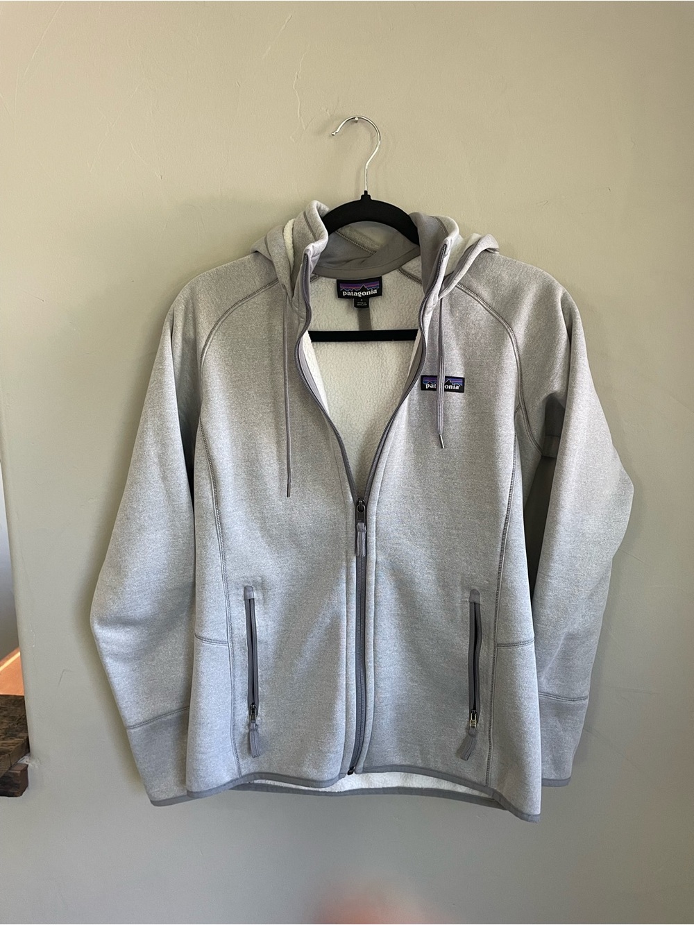 Women’s Patagonia Tech Fleece Jacket w Hood, Size S